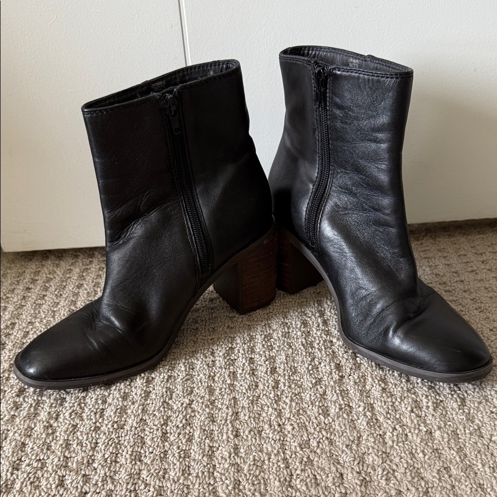 Lucky Brand Black Leather Ankle Boots